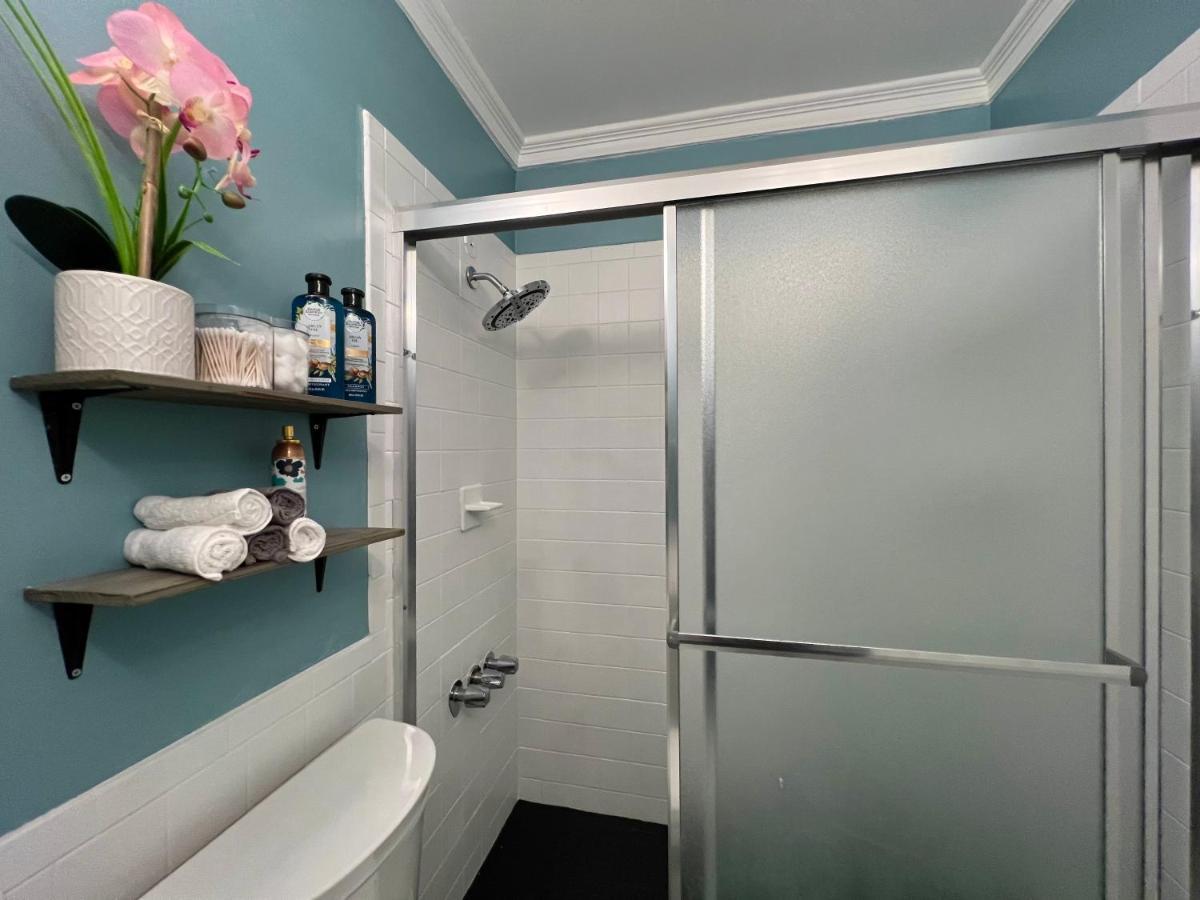 Lovely Comfort Uptown Condo For Houston Trip. Exterior photo